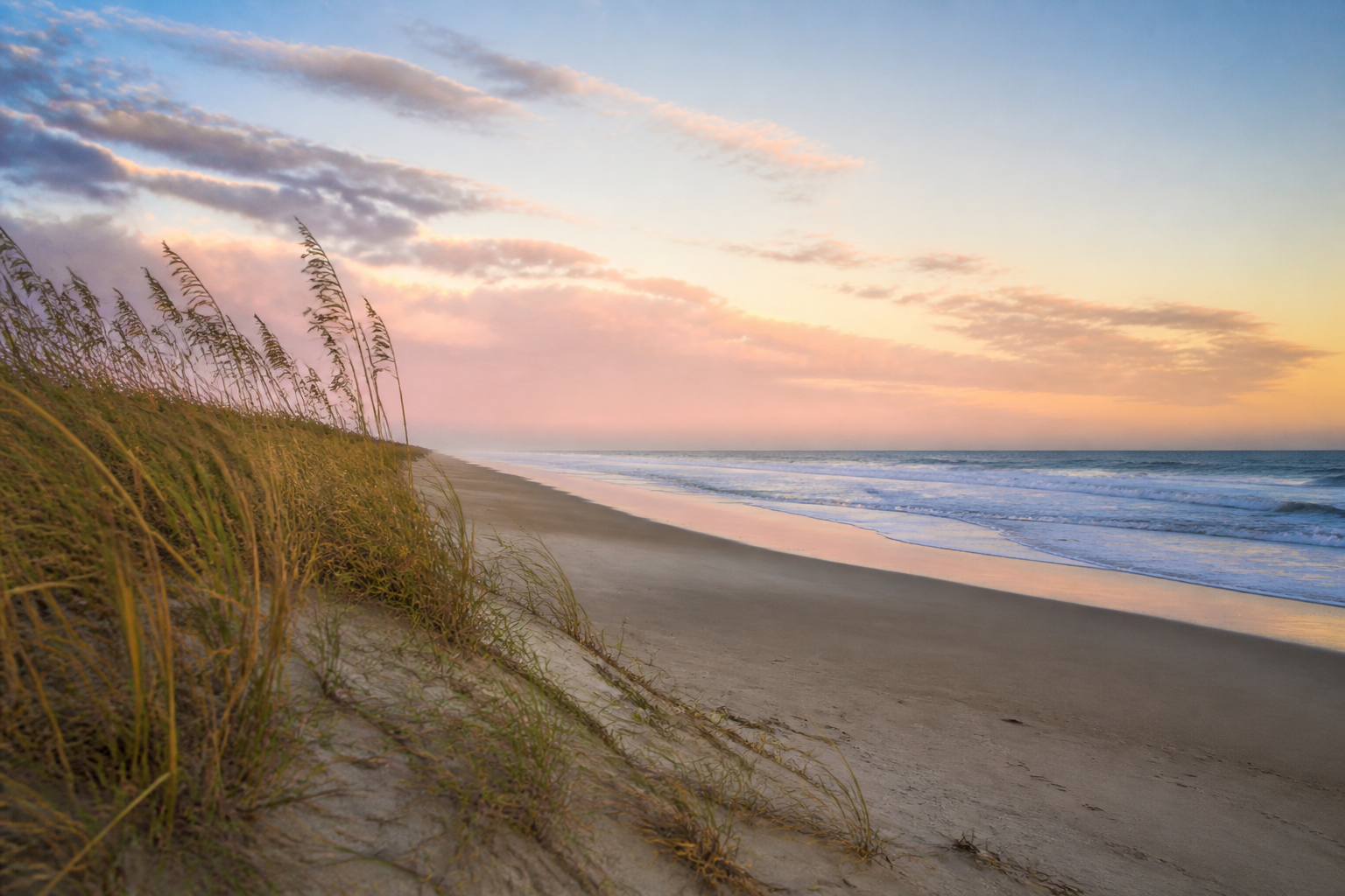 Best Time to Visit OBX: Shoulder Seasons, Hurricanes and the Off-Season Quiet